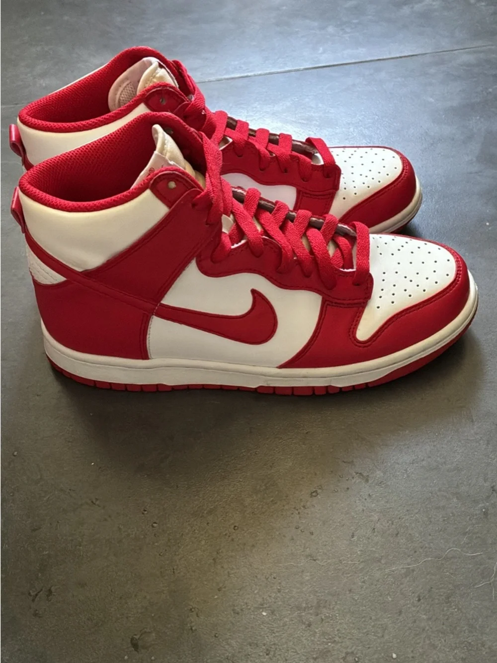 Nike bold red